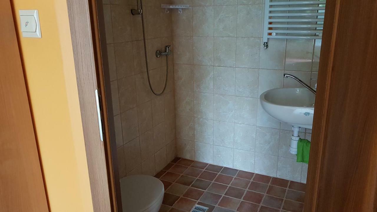 Noclegi u Gosi Mosty koło Gdyni Zewnętrze zdjęcie